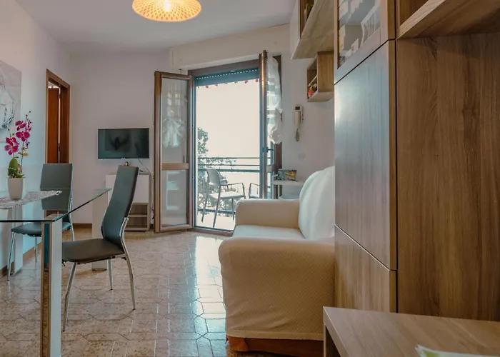 House Carla Διαμέρισμα Bellano